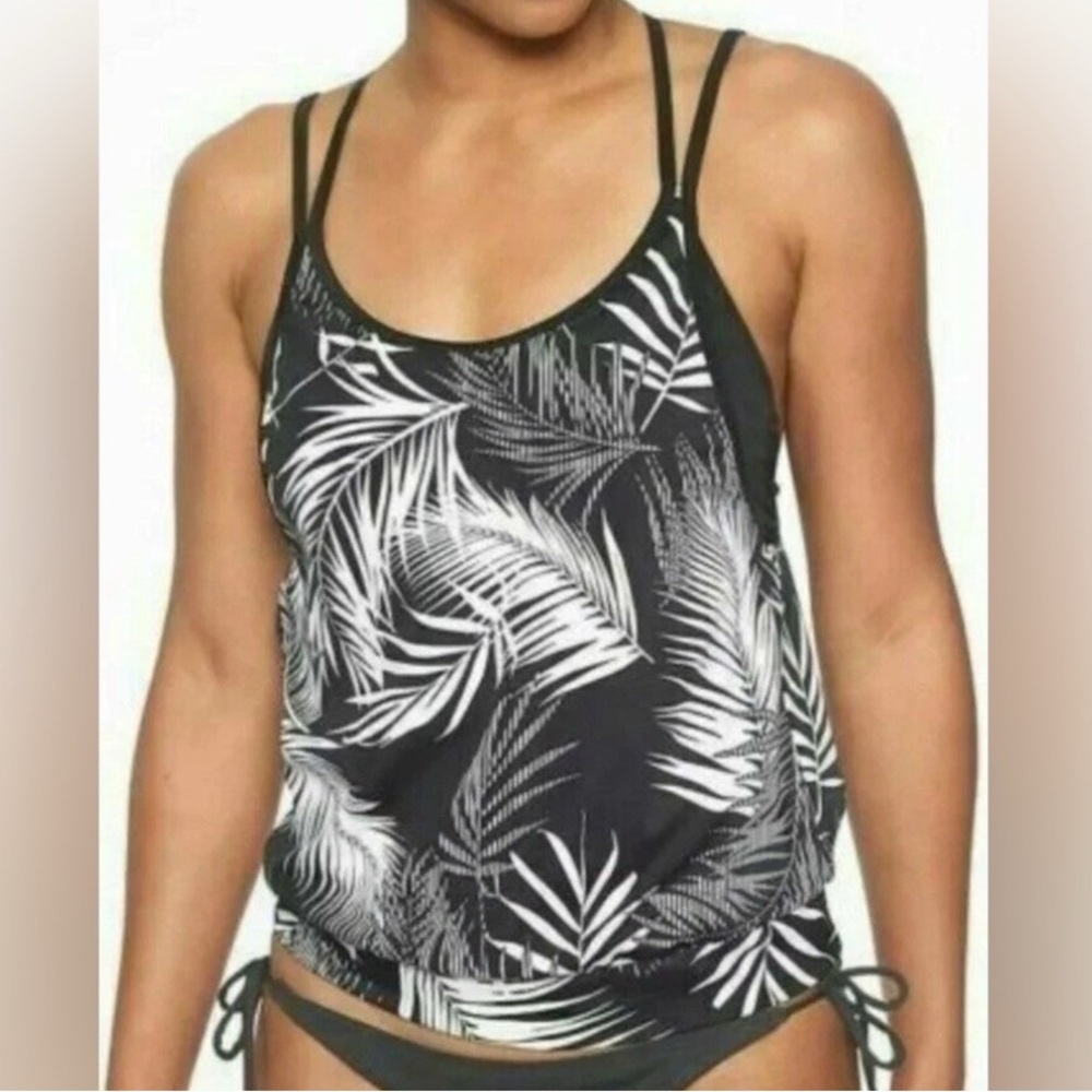 NEW [Athleta] Black/White Sandy Beach Tankini Swim Swimsuit Top Women's 34B/C - Picture 2 of 11